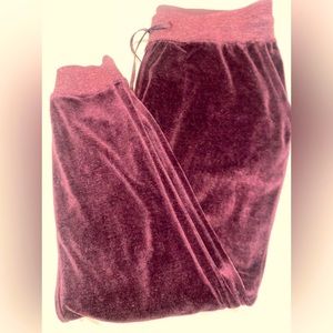 Lullemon athletics 10 maroon velour